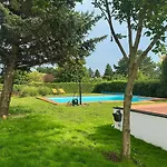דירה Luxury House With Pool, Garden, Ac & Sauna *