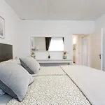 Luxury House With Pool, Garden, Ac & Sauna