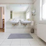 Luxury House With Pool, Garden, Ac & Sauna * פרכטולדסדורף
