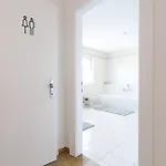 Luxury House With Pool, Garden, Ac & Sauna *