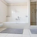 Luxury House With Pool, Garden, Ac & Sauna דירה פרכטולדסדורף