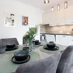 Luxury House With Pool, Garden, Ac & Sauna פרכטולדסדורף