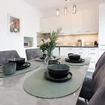 Luxury House With Pool, Garden, Ac & Sauna פרכטולדסדורף
