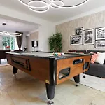 דירה Luxury House With Pool, Garden, Ac & Sauna *