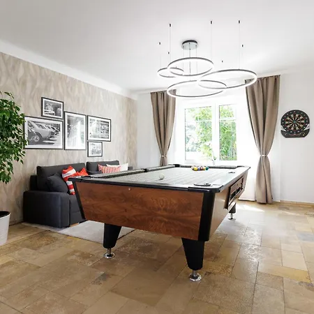 Apartman Luxury House With Pool, Garden, Ac & Sauna *