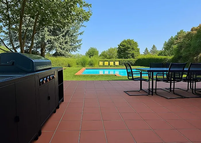 Apartman Luxury House With Pool, Garden, Ac & Sauna *