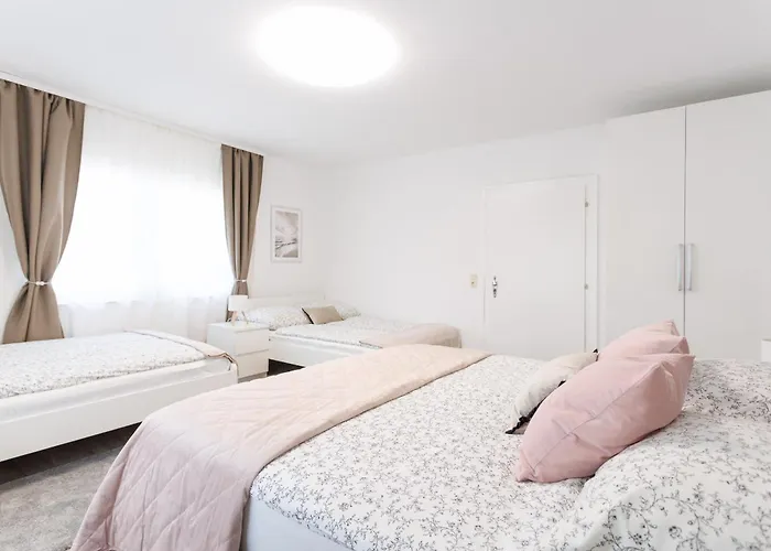 Luxury House With Pool, Garden, Ac & Sauna