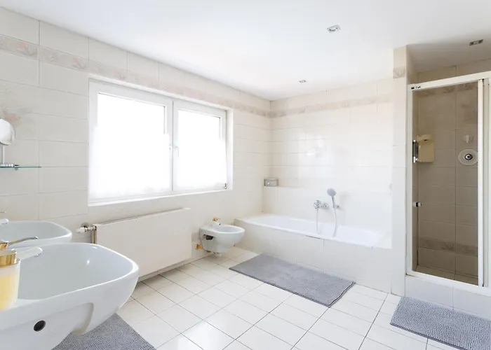 Apartman Luxury House With Pool, Garden, Ac & Sauna *