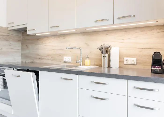 Luxury House With Pool, Garden, Ac & Sauna Apartman *