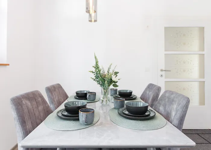 Apartman Luxury House With Pool, Garden, Ac & Sauna Perchtoldsdorf