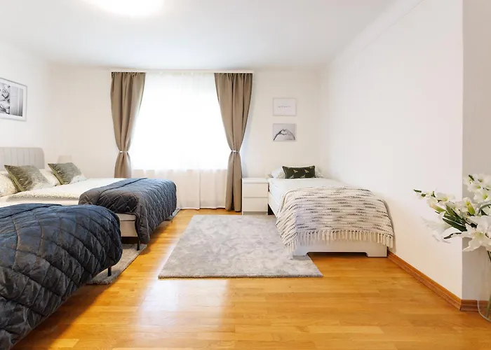 Apartman Luxury House With Pool, Garden, Ac & Sauna