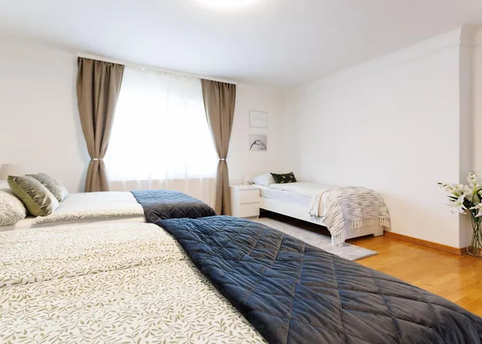 Luxury House With Pool, Garden, Ac & Sauna Apartman *